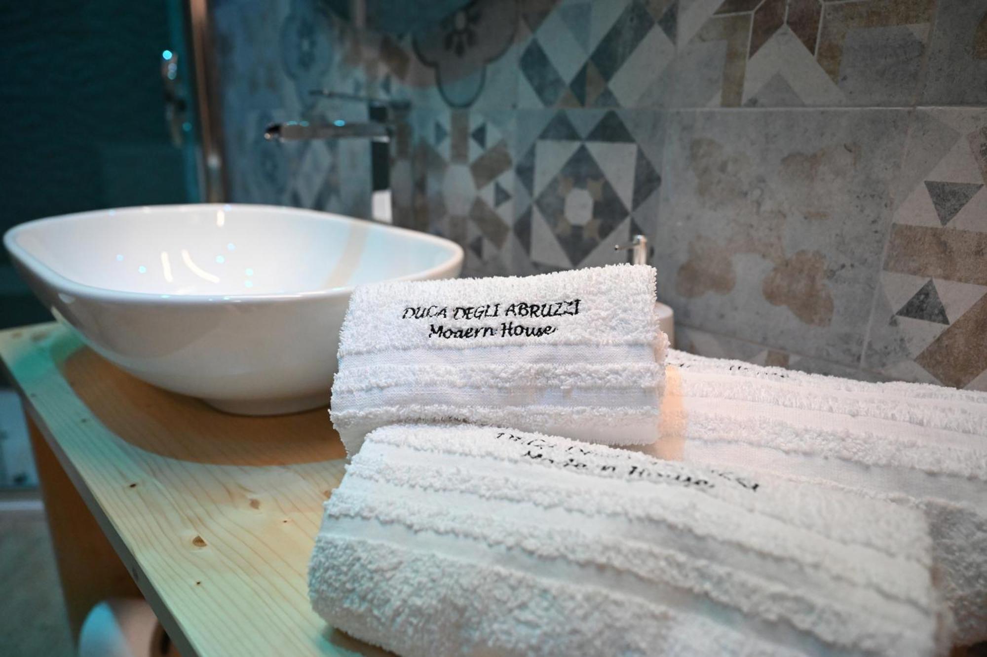 Duca Degli Abruzzi Modern House Luxury Relax Apartamento Brindisi Exterior foto