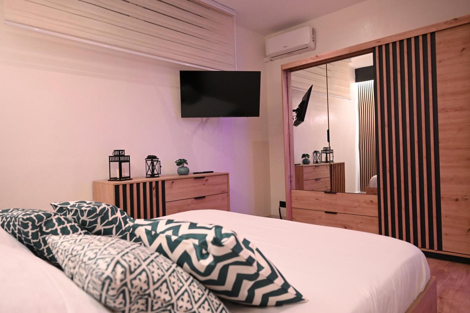 Duca Degli Abruzzi Modern House Luxury Relax Apartamento Brindisi Exterior foto